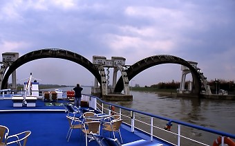 Flood control on the Rhine